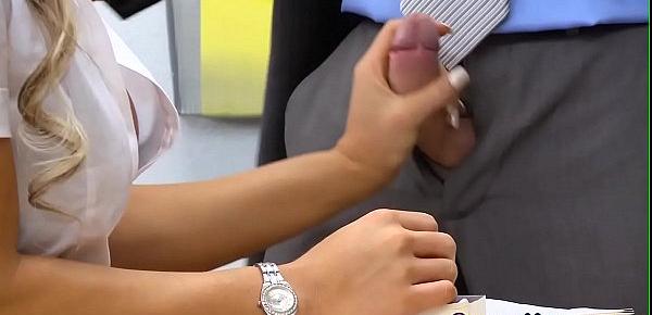 Blonde teenagers jugs get spermed